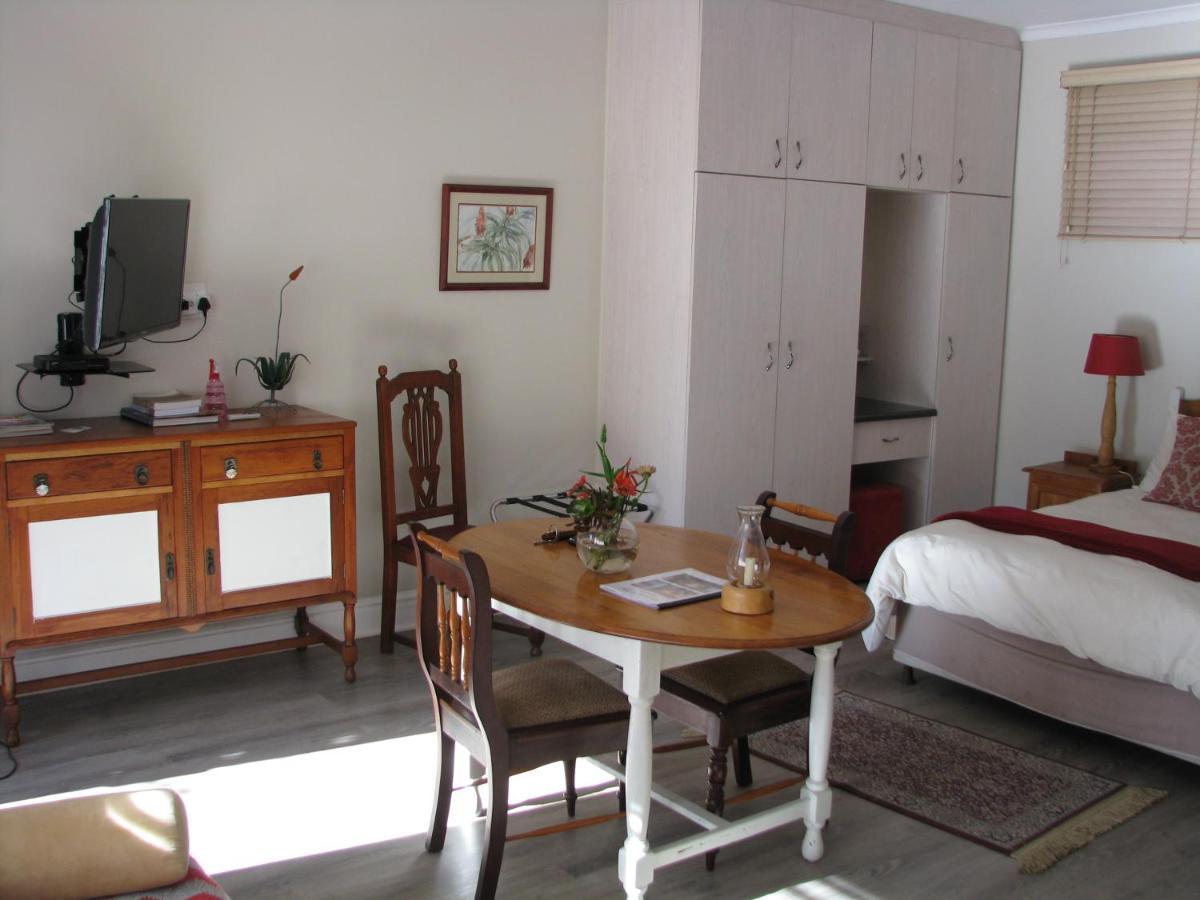 Kaiser'S B&B Grahamstown Buitenkant foto