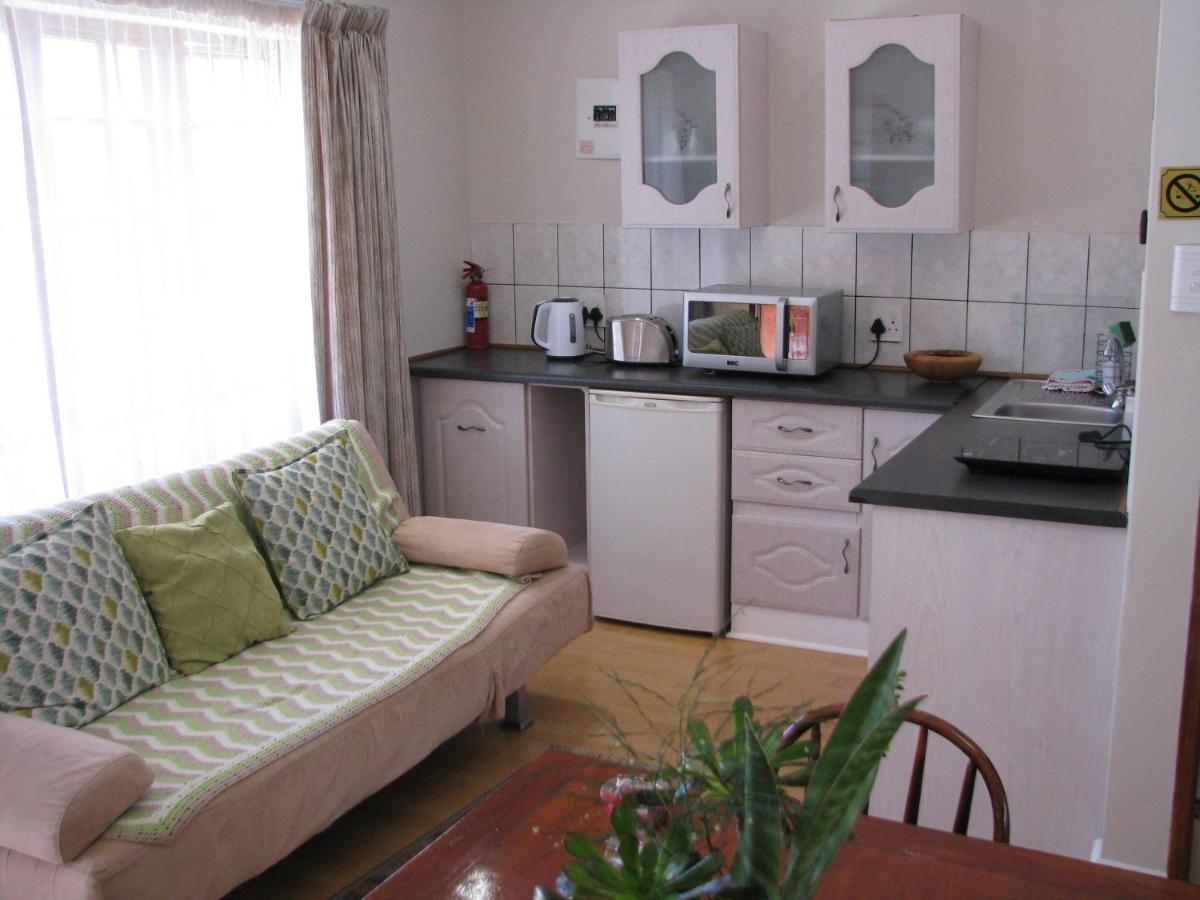 Kaiser'S B&B Grahamstown Buitenkant foto