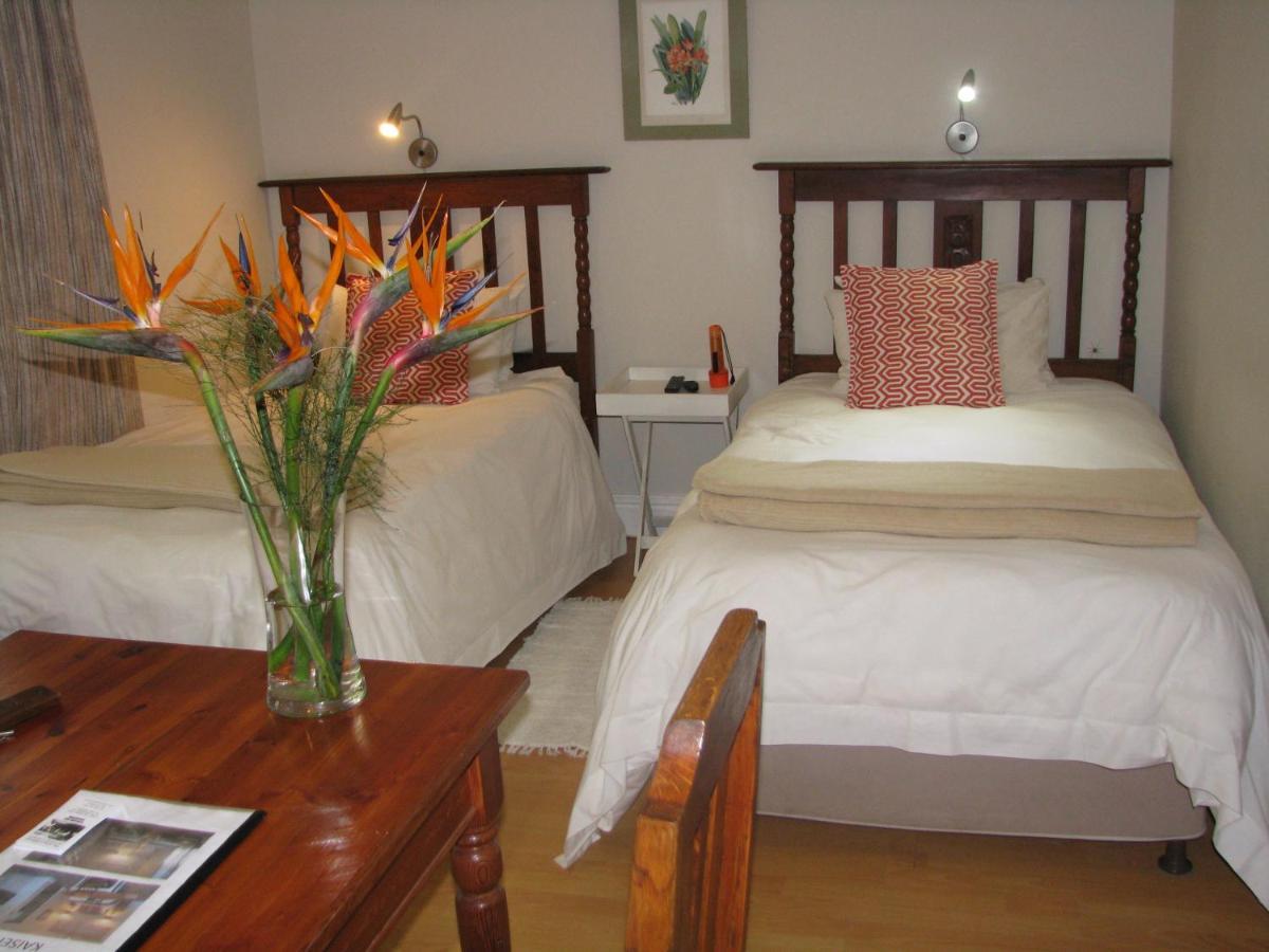 Kaiser'S B&B Grahamstown Buitenkant foto